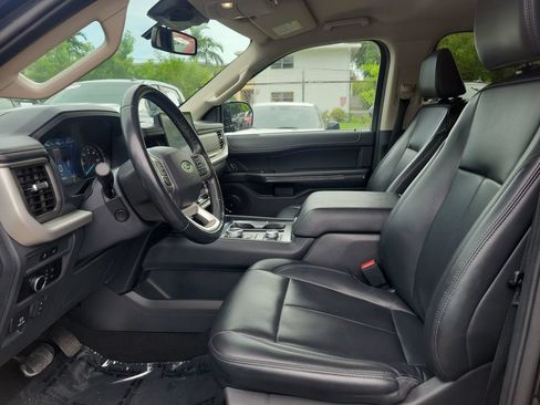 Used 2024 Ford Expedition Max XLT AWD/4WD image 26
