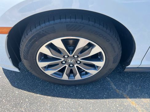 Used 2022 Honda Odyssey EX-L image 10