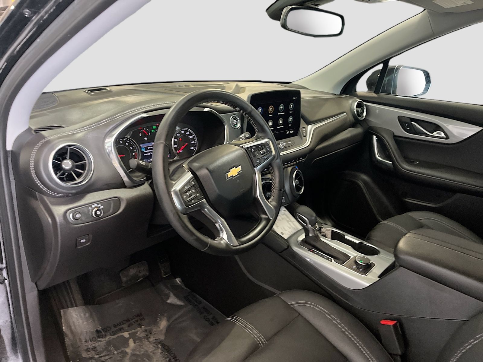 Used 2024 Chevrolet Blazer LT AWD/4WD image 9