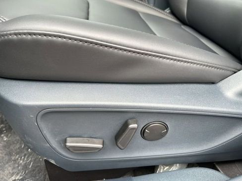 New 2026 Ford Maverick Lariat w/ Black Appearance Package AWD/4WD image 14