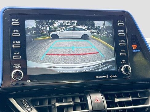 Used 2021 Toyota C-HR XLE FWD image 13