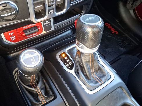 Used 2021 Jeep Gladiator Mojave image 14