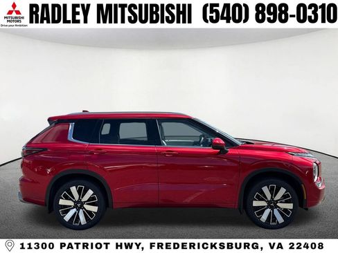 New 2026 Mitsubishi Outlander SEL image 21