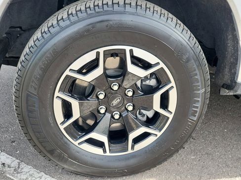 Used 2023 Ford F150 Lightning XLT AWD/4WD image 22