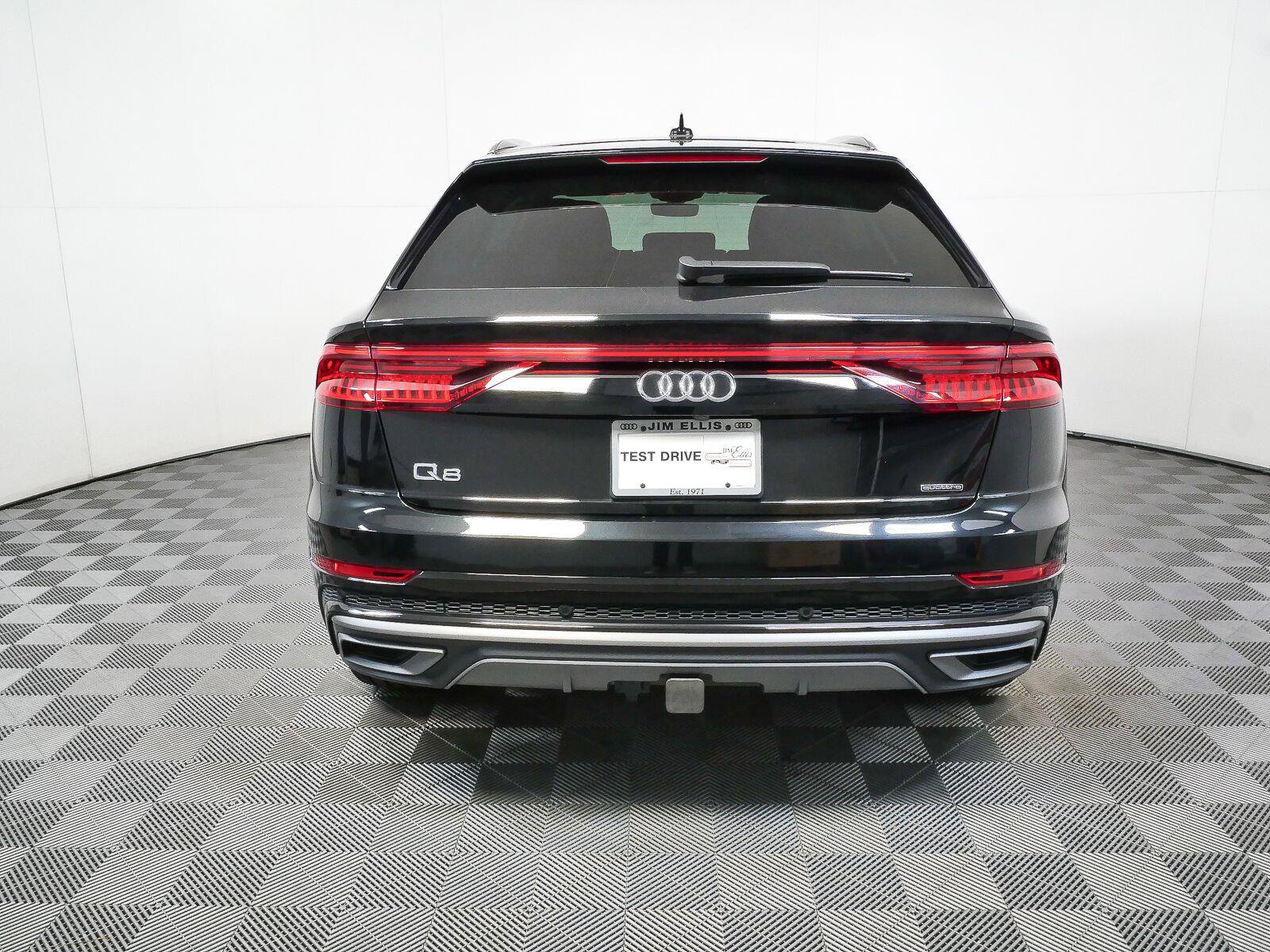 Used 2023 Audi Q8 Premium Plus w/ Premium Plus Package AWD/4WD image 31