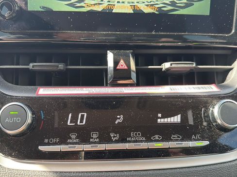 Used 2023 Toyota Corolla LE FWD image 8