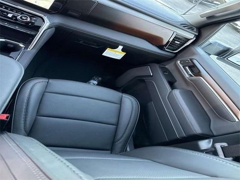 New 2026 GMC Sierra 2500 Denali w/ Denali Reserve Package image 30