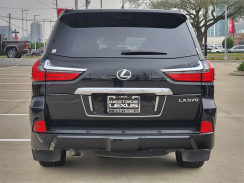 Used 2020 Lexus LX 570 4WD w/ Luxury Package image 6