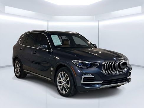 Used 2019 BMW X5 xDrive40i w/ Executive Package AWD/4WD image 3