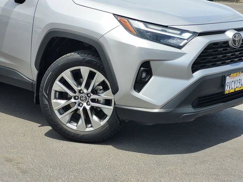 Used 2022 Toyota RAV4 XLE Premium FWD image 9