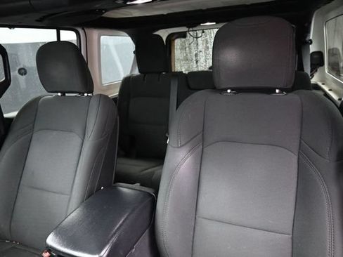 Certified 2018 Jeep Wrangler Unlimited Sport S AWD/4WD image 14
