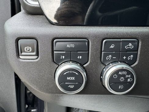Certified 2024 GMC Sierra 1500 SLT image 21