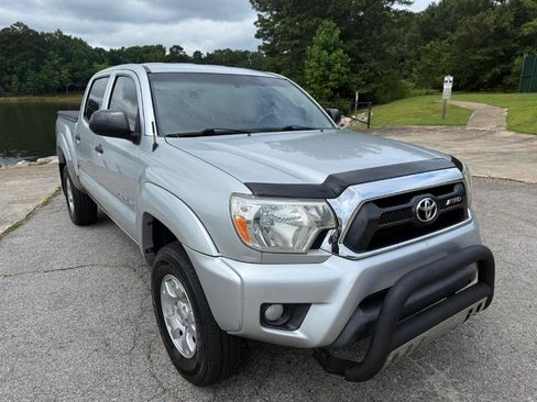 Used 2013 Toyota Tacoma PreRunner w/ SR5 Pkg RWD image 3