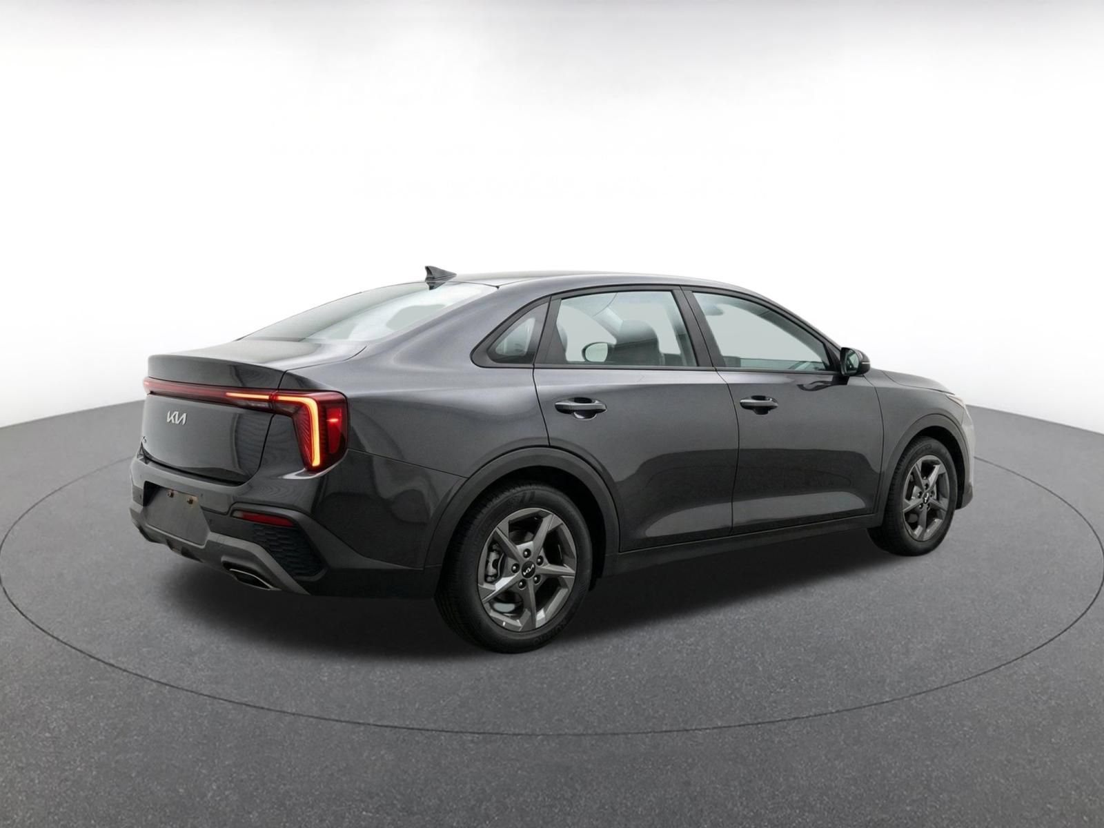 Used 2026 Kia K4 FWD image 9