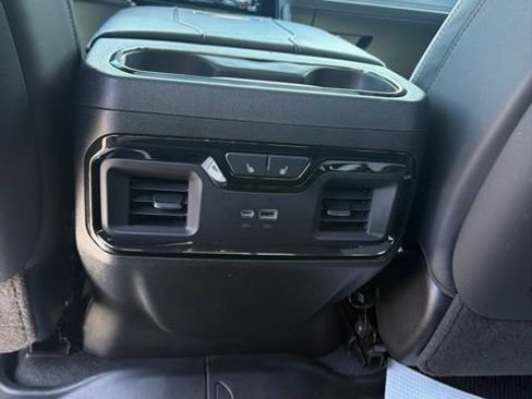 Used 2024 GMC Sierra 2500 AT4X AWD/4WD image 13