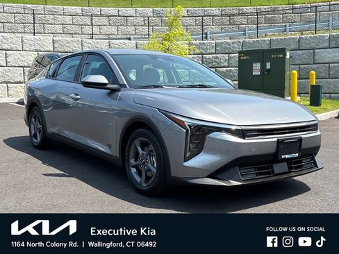 Certified 2025 Kia K4 FWD image 5
