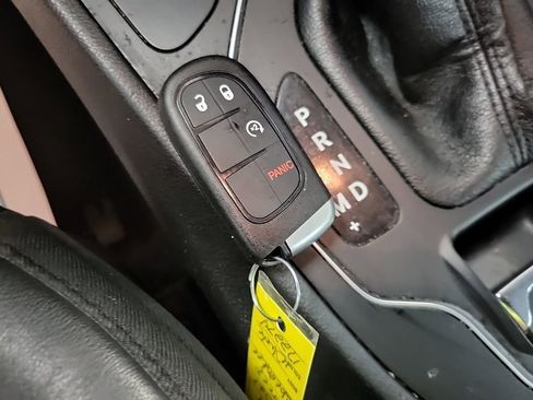 Used 2021 Jeep Cherokee Latitude Lux w/ Comfort/Convenience Group image 53