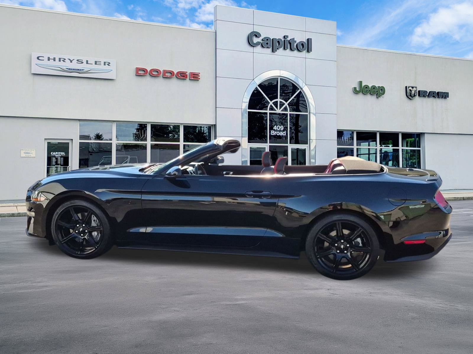 Used 2020 Ford Mustang GT Premium w/ Equipment Group 401A RWD image 6