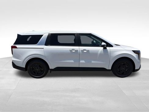 New 2026 Kia Carnival FWD image 8