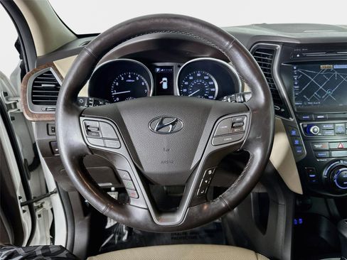 Used 2018 Hyundai Santa Fe Limited AWD/4WD image 12