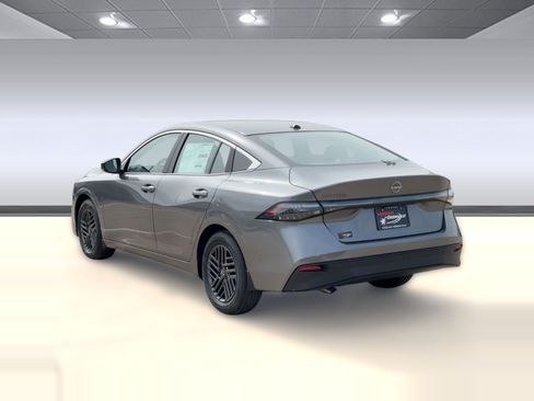 New 2026 Nissan Sentra SV w/ SV Convenience Package FWD image 3