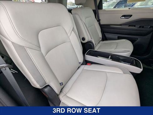 Used 2022 Nissan Pathfinder SL w/ SL Premium Package FWD image 21