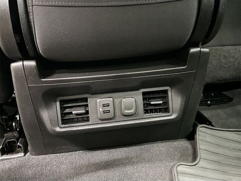 Used 2020 Chevrolet Silverado 1500 LT w/ Convenience Package image 25