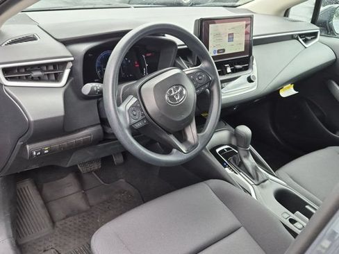 Used 2026 Toyota Corolla LE w/ LE Premium Package FWD image 4