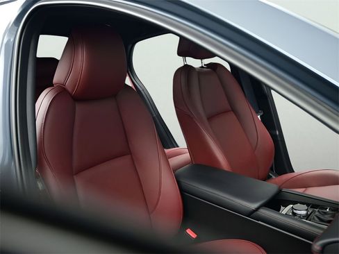 Certified 2025 MAZDA MAZDA3 Carbon image 5