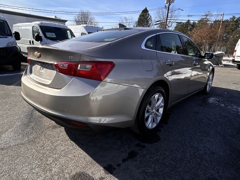 Used 2023 Chevrolet Malibu LT image 11