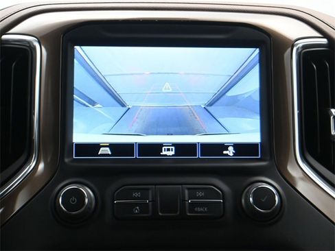 Used 2021 Chevrolet Silverado 1500 High Country w/ Safety Package II image 17