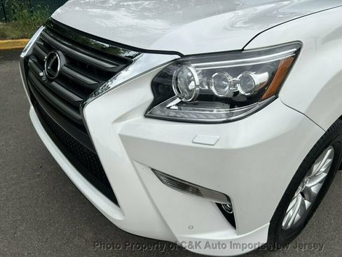 Used 2016 Lexus GX 460 w/ Premium Package AWD/4WD image 14