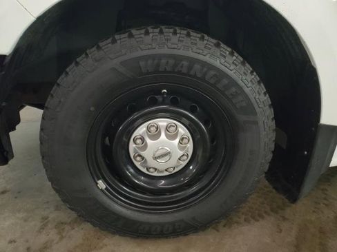 Used 2015 Nissan NV 2500 SV w/ Side & Curtain Airbag Package image 5