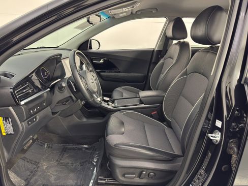 Used 2020 Kia Niro EX image 15