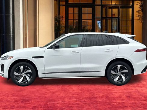 New 2025 Jaguar F-PACE R-Dynamic S image 3