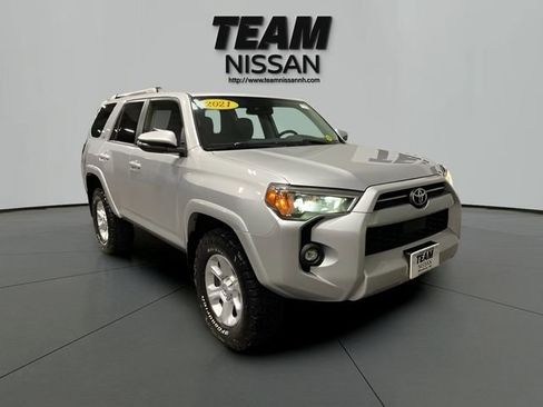 Used 2021 Toyota 4Runner SR5 Premium w/ Moonroof Package AWD/4WD image 1