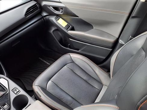Used 2024 Subaru Crosstrek 2.5i Limited image 18