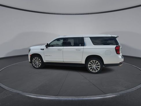 Used 2023 GMC Yukon XL Denali AWD/4WD image 6