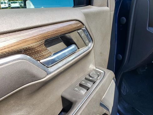 Used 2023 Chevrolet Silverado 1500 RST w/ Z71 Off-Road Package image 10