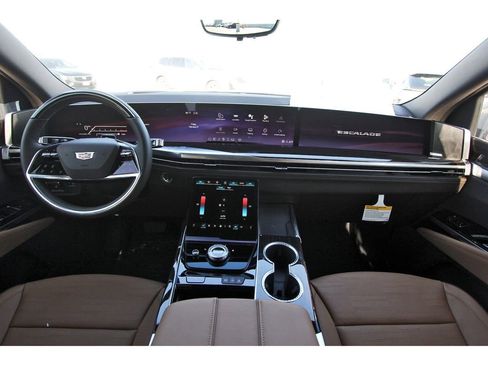 New 2026 Cadillac Escalade Luxury w/ Touring Package image 9