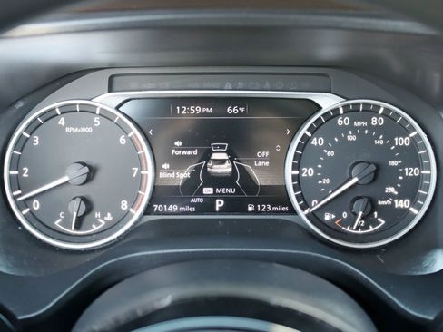 Used 2021 Nissan Rogue SV image 17