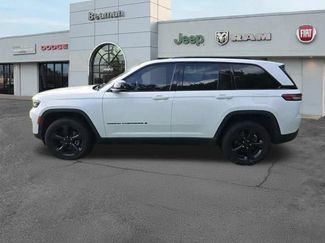 Used 2022 Jeep Grand Cherokee Altitude AWD/4WD video 2