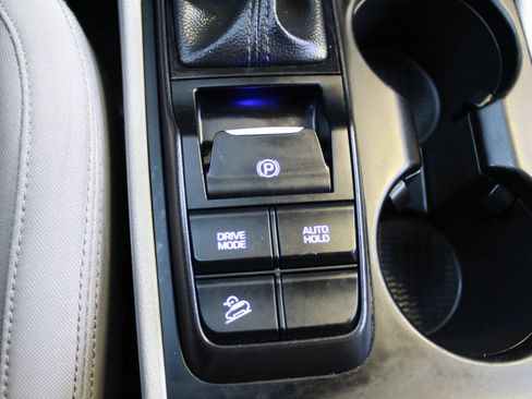 Used 2019 Hyundai Tucson SE AWD/4WD image 24