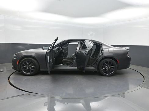 Used 2020 Dodge Charger SXT w/ Blacktop Package RWD image 39