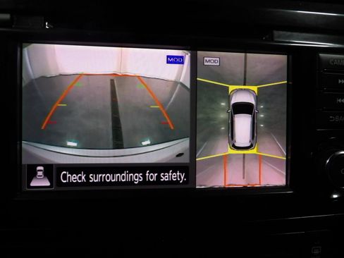 Used 2018 Nissan Rogue SL AWD/4WD image 18