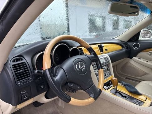 Used 2002 Lexus SC 430 Convertible image 5