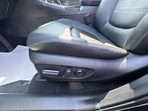 Used 2023 Toyota RAV4 Limited AWD/4WD image 18