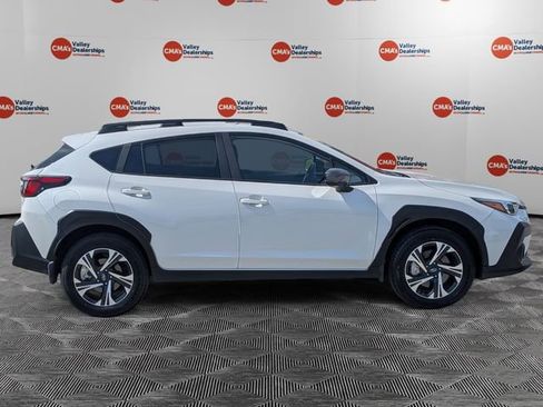 Certified 2025 Subaru Crosstrek 2.0i Premium image 4
