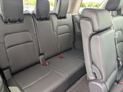 New 2026 Nissan Pathfinder Platinum w/ Cargo Package FWD image 37