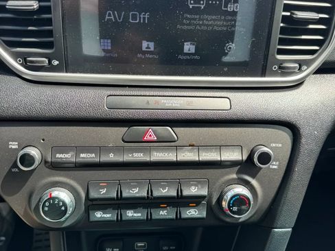 Used 2020 Kia Sportage S FWD image 25